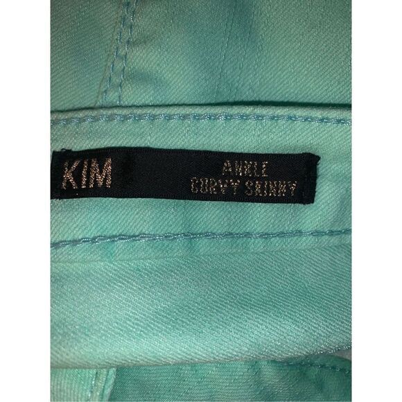 Kardashian Ankle Jeans  - Picture 7 of 8